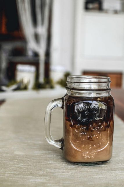 Mason-jar-for-cold-brew-immersion