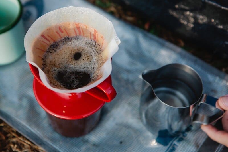 How to brew coffee with pour over method